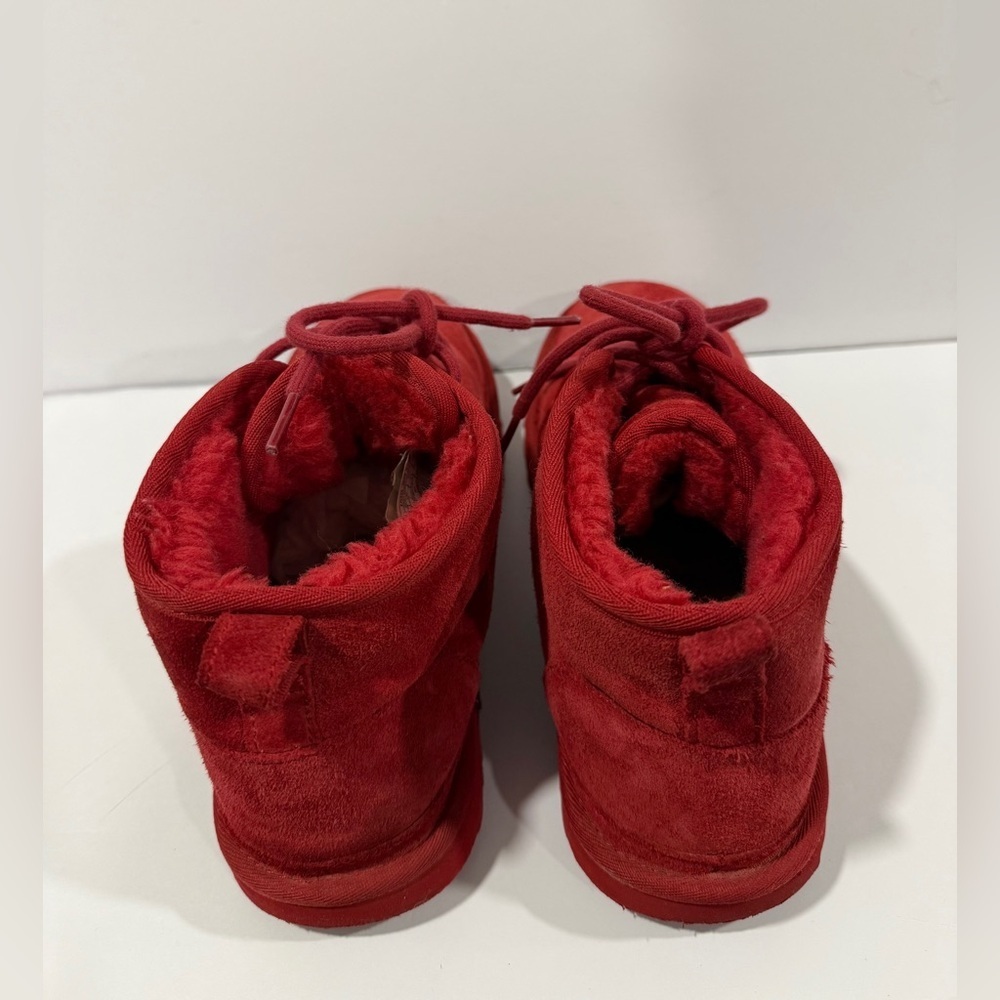 UGG Neumel Boots Red Suede Shearling Lined Chukka Men’s 8 Women’s 9.5 - Picture 5 of 16